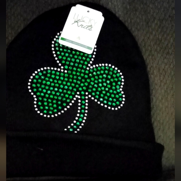 lucky knits Other - Beanie Hat
